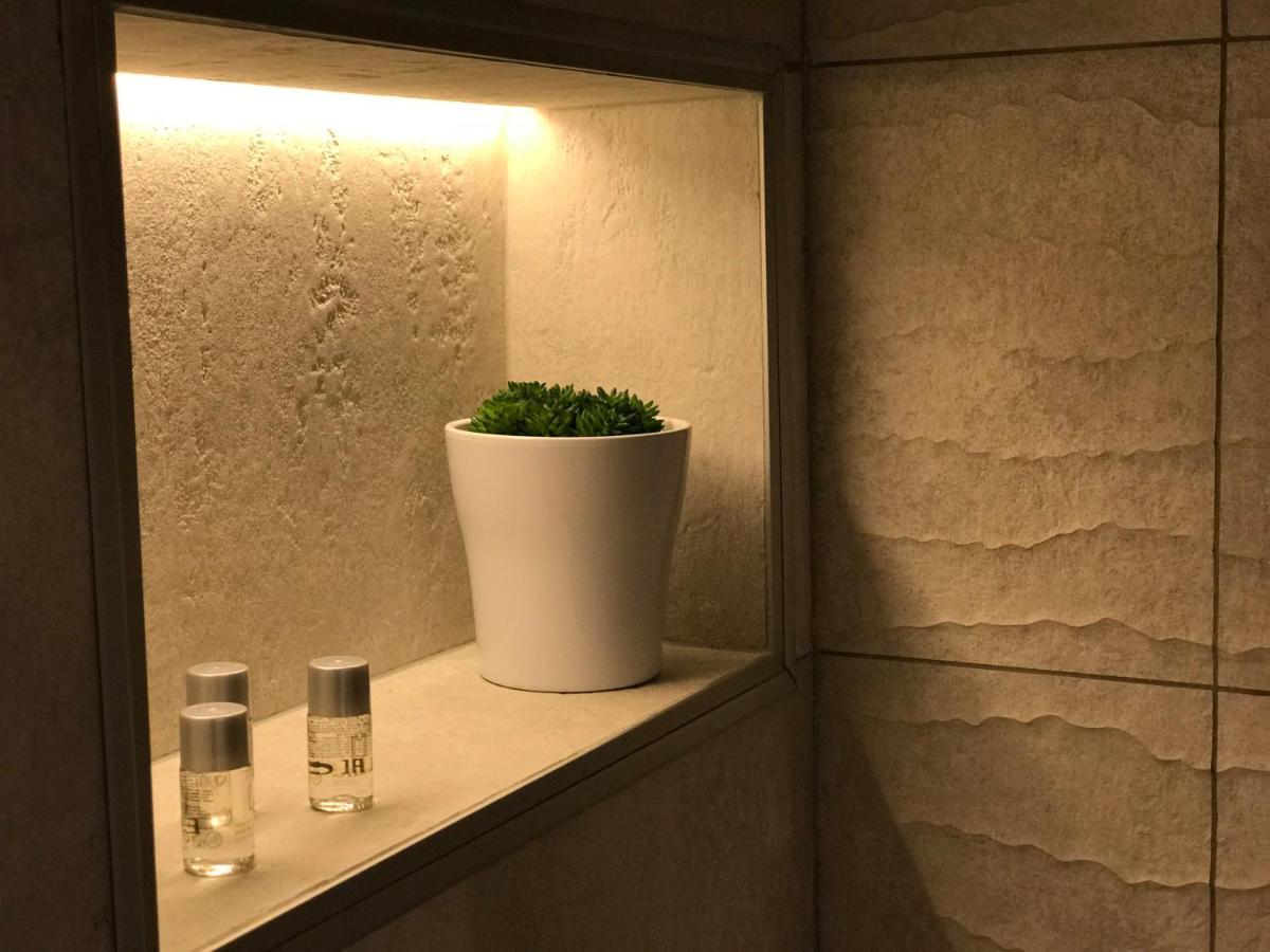 Brindas Au Vingtain - Appartement & Spa Atypique מראה חיצוני תמונה
