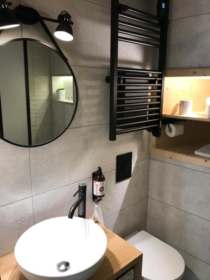 Brindas Au Vingtain - Appartement & Spa Atypique מראה חיצוני תמונה